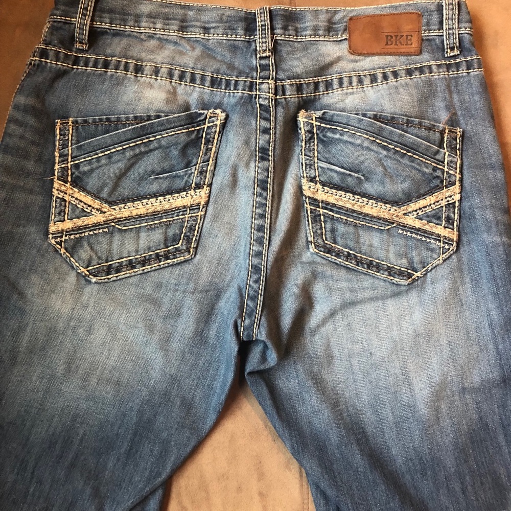 Men’s Buckle Jeans